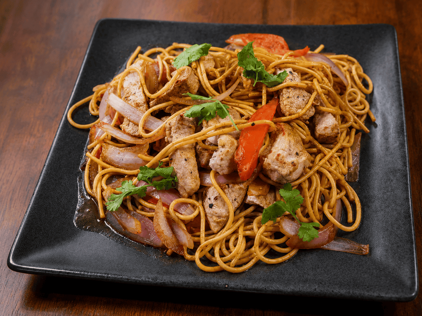 Tallarin Saltado de Chancho